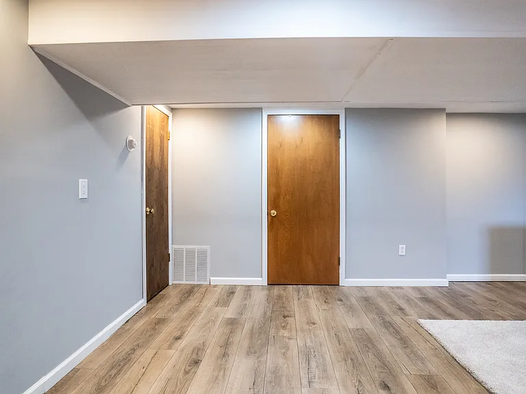 117 E Walker St #A — Photo 1