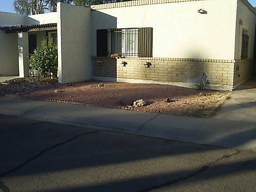 1st image of 2334 W Fremont Dr
