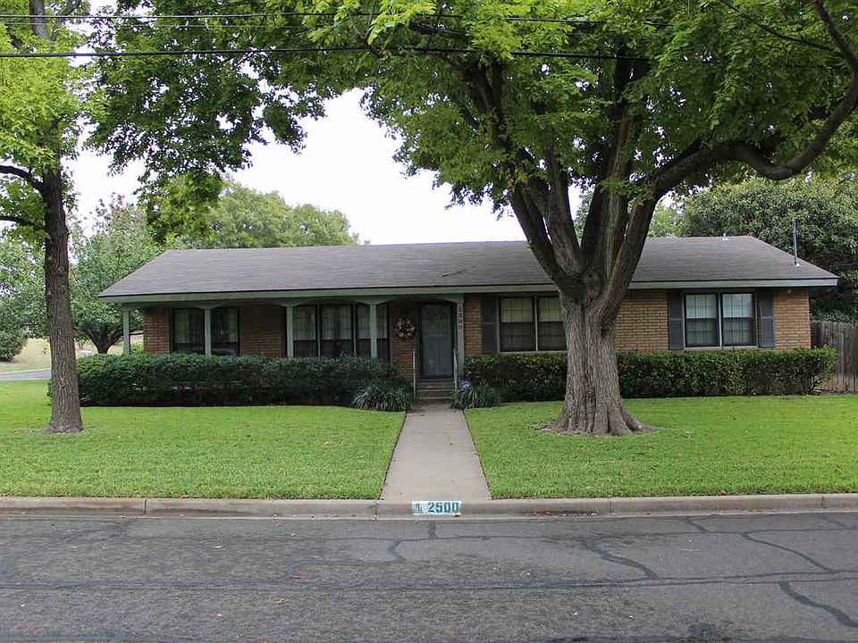1st image of 2500 Rockview Dr