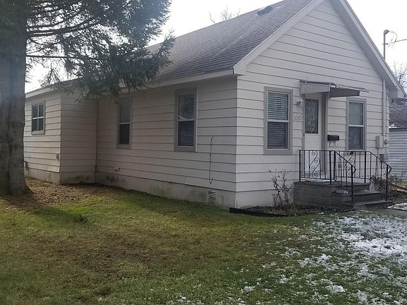 3rd image of 2045 Marquette St