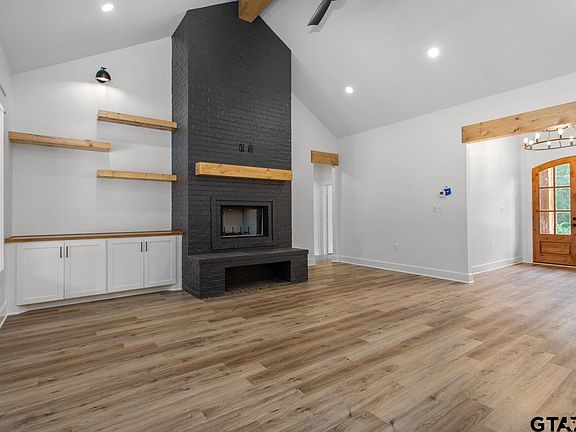 5th image of 450 County Road 3608