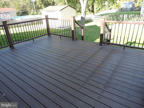 5th image of 706 Dogwood Dell Ct