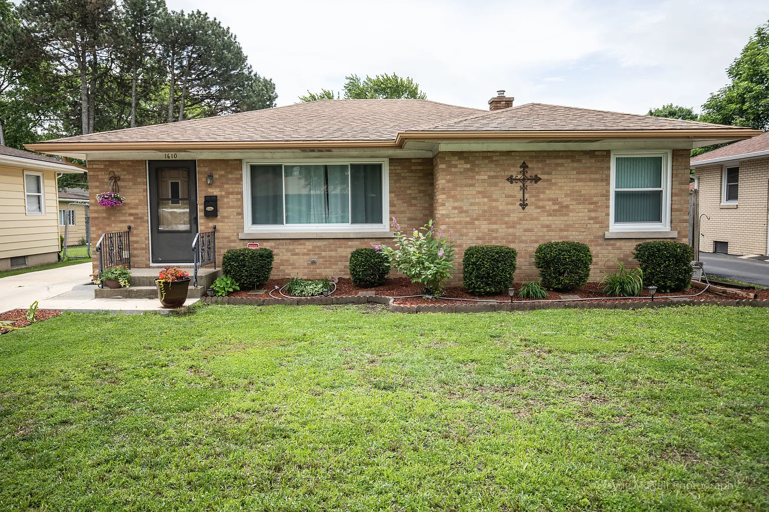 1610 Black Rd photo 1