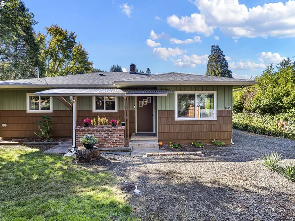 845 S Cedar St, Drain, OR 97435