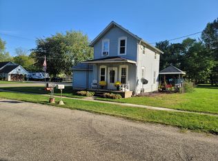 210 E Vermont Ave, White Pigeon, MI 49099