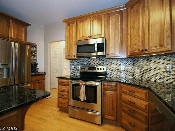 5th image of 1307 Scottsdale Dr Unit 323