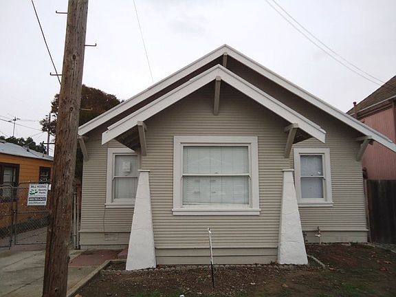 2nd image of 1926 Marin St