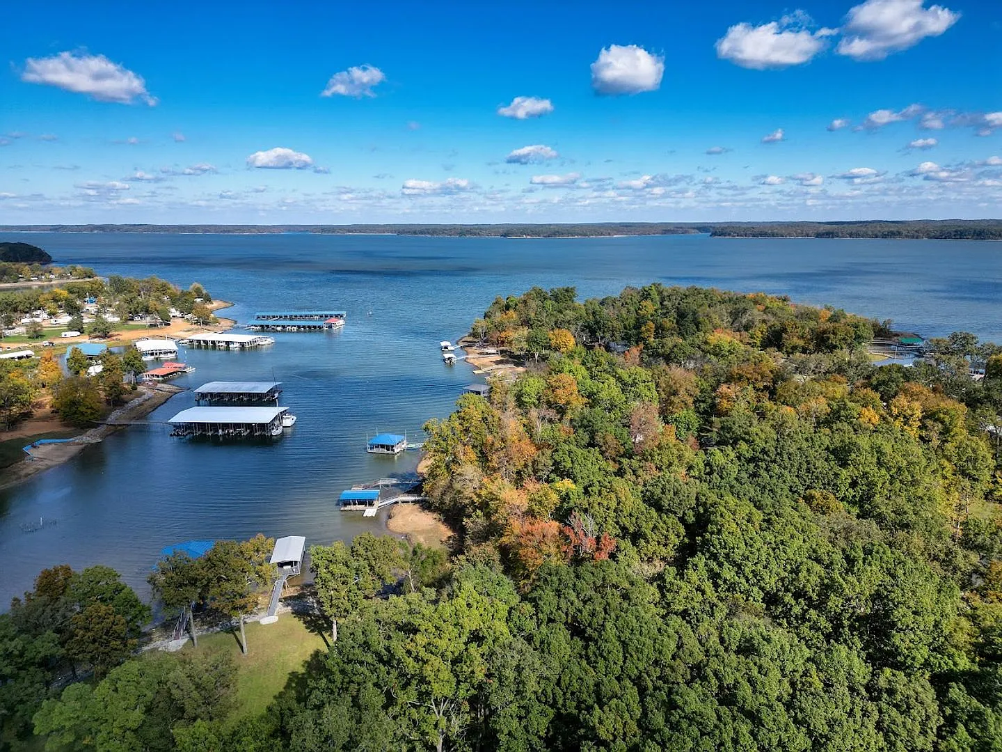 Furnished All Inclusive Home on KY Lake — Photo 4