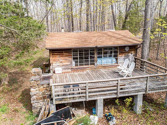 3rd image of 392 Jeans Meadow Ln