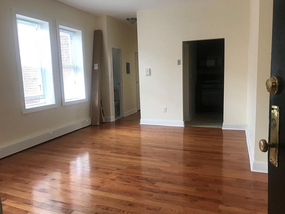 2nd image of 121 Wade St APT 4A