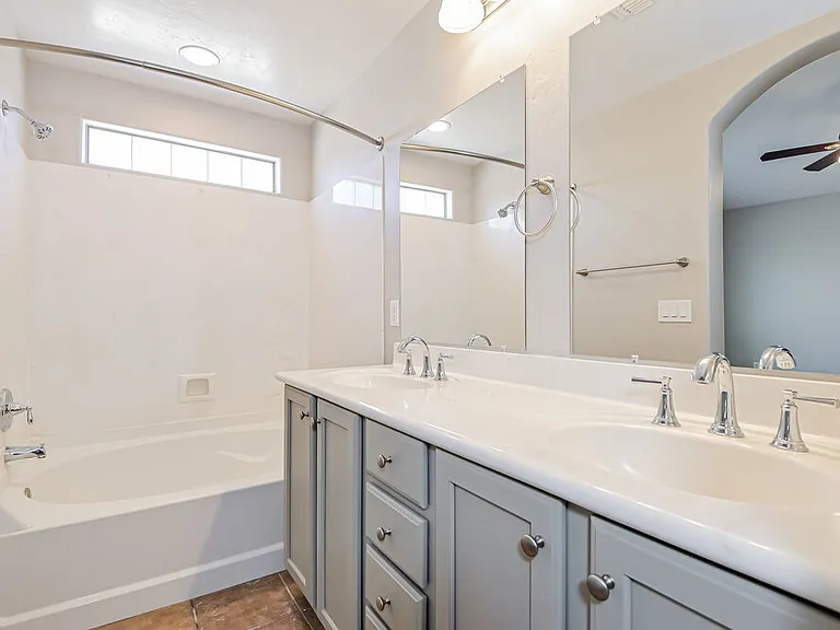 11320 W Cotton Bale Ln — Photo 17