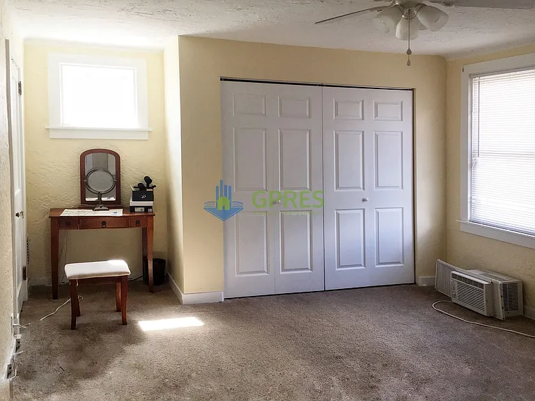 510-522 6th St #601-609 — Photo 6