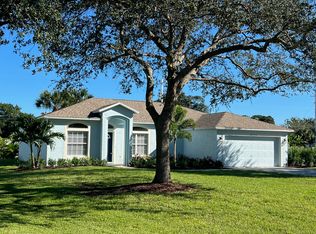 765 46th Sq, Vero Beach, FL 32968