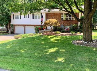 209 Avondale Ct, Vestal, NY 13850