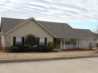 2917 W Berwick, Claremore, OK 74017