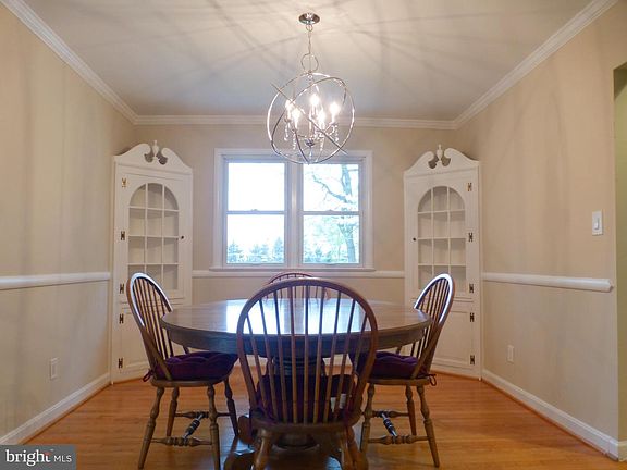 5th image of 7431 Westwood Park Ln