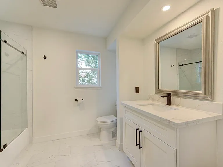 11010 Wickersham Ln — Photo 21
