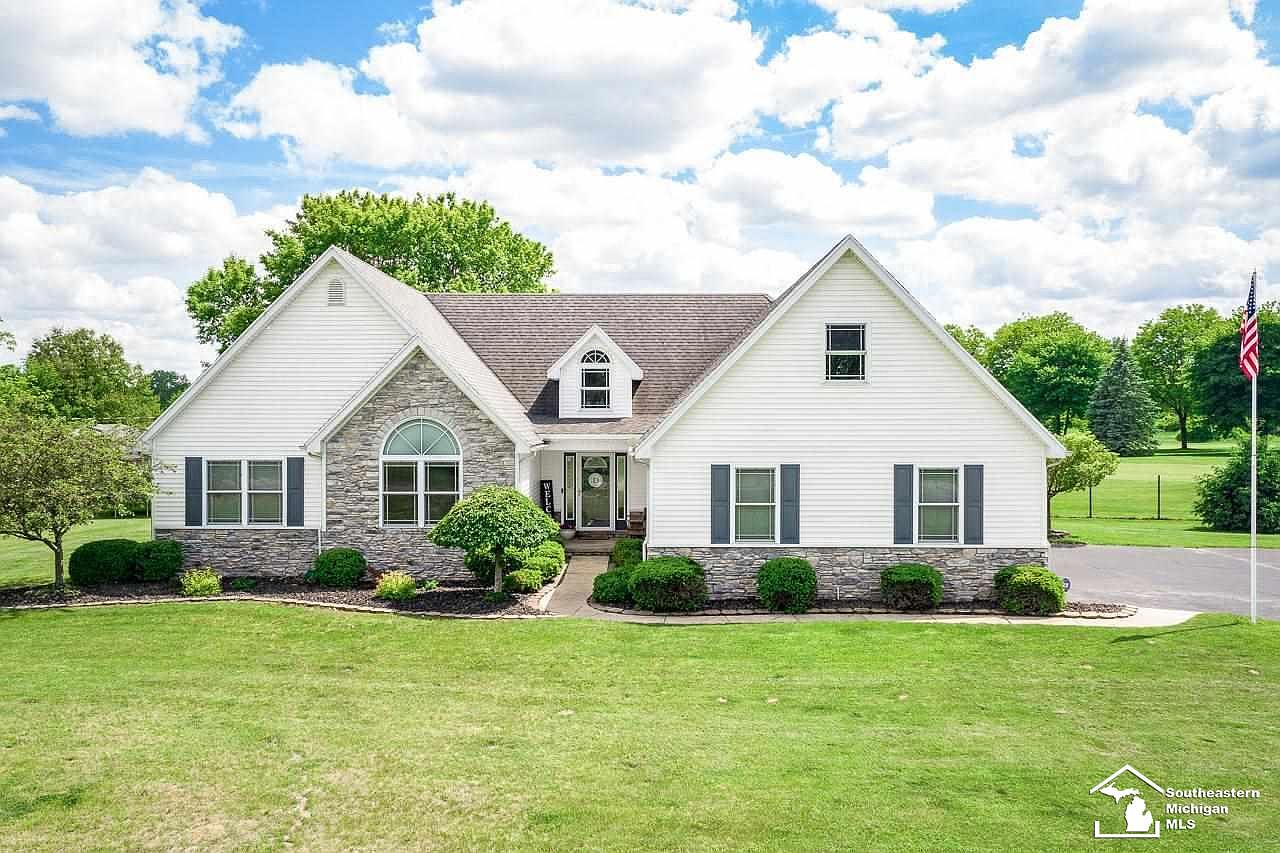 1513 W Smith Rd, Temperance, MI 48182 Zillow