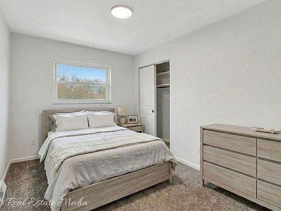 5th image of 740 Wicklow Ln
