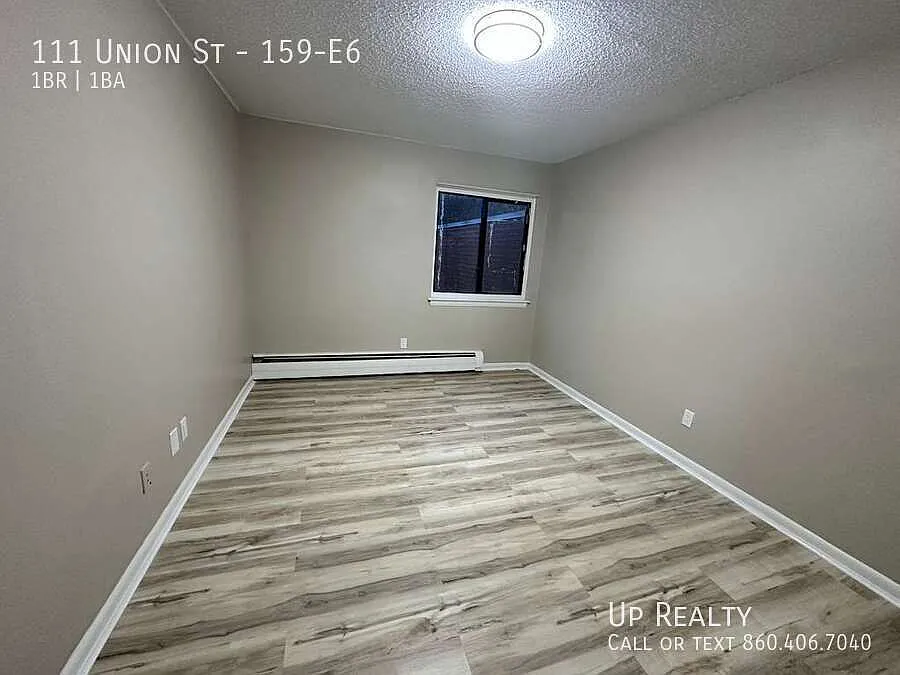 2 bed, 875 sqft, $1,700 — Photo 4