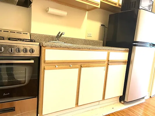 Rented by Oxford Property Group | media 13