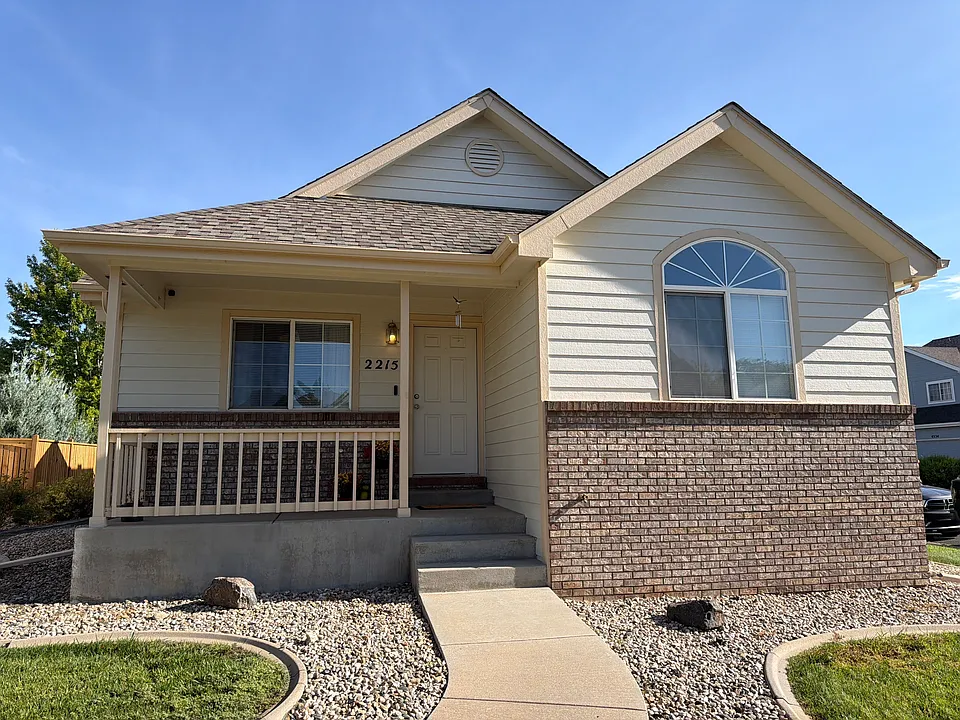 2215 W 45th St