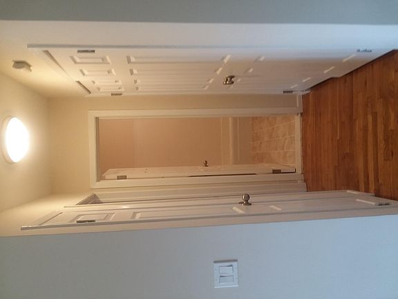 2nd image of 63 Kenwood Dr APT 1