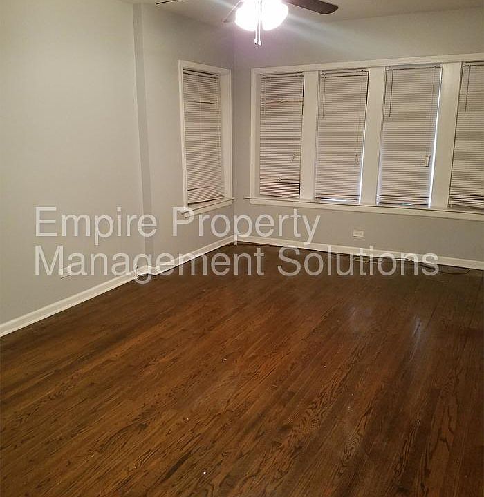 1st image of 6838 S King Dr #1