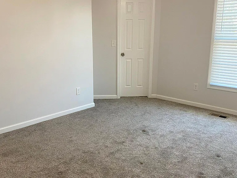 5101 NW 57th Pl — Photo 28