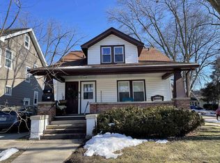 21 Farwell St, Madison, WI 53704