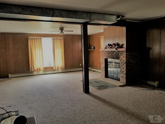 4th image of 408 Garden St