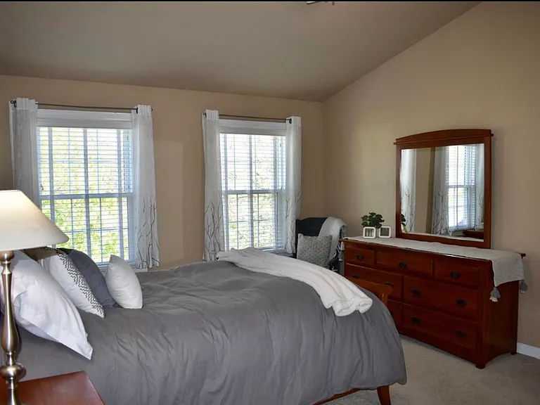 5229 Stapleton Dr — Photo 8
