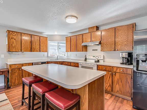 3rd image of 1824 NE 153rd St