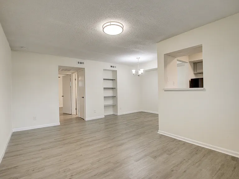 Highpoint North — Photo 12