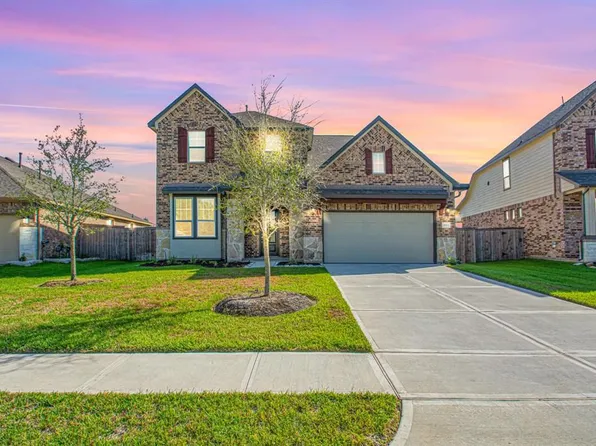 2823 Tumlinson Dr, Fresno, TX 77545