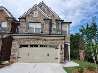 522 Braemore Mill Dr, Lawrenceville, GA 30044