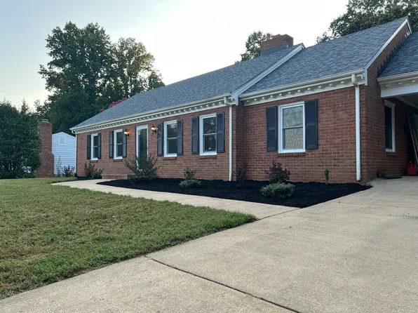 2405 Mimosa Dr, Lynchburg, VA 24503