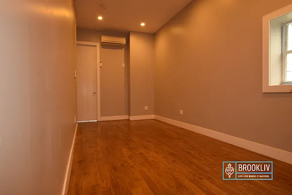 Rented by null | media 11