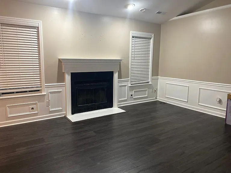 3911 Landover Dr — Photo 2