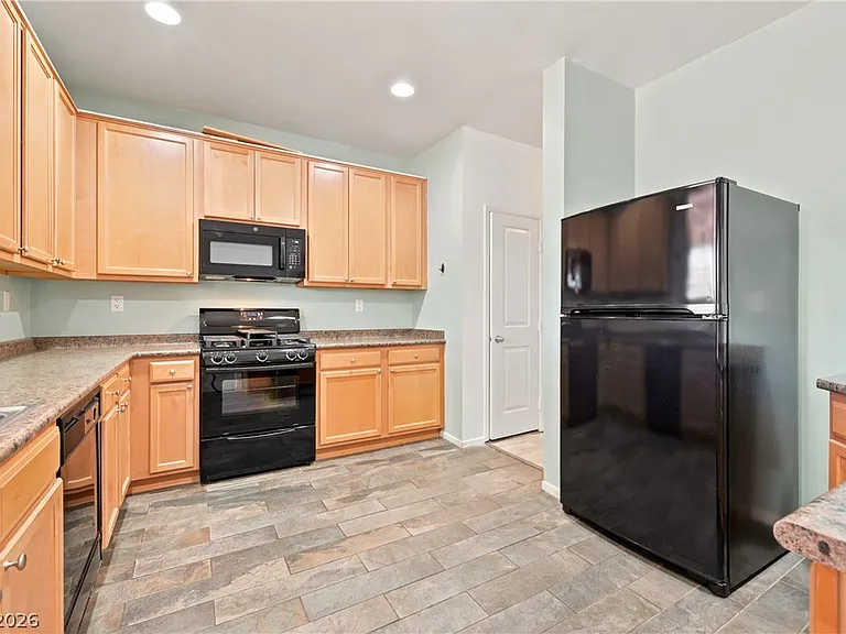 9293 Palmetto Park Ct — Photo 7