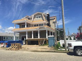 213 62nd St, Avalon, NJ 08202