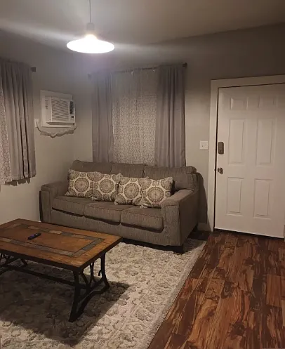 2405 Palmetto St #B — Photo 7