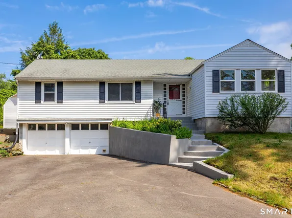 2 Barn Hill Road, Bloomfield, CT 06002