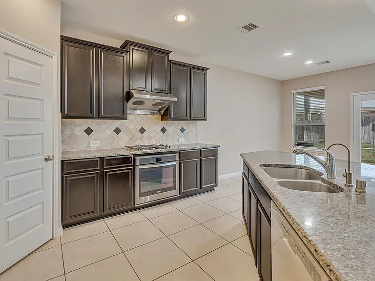17602 Stamford Oaks Dr — Photo 5