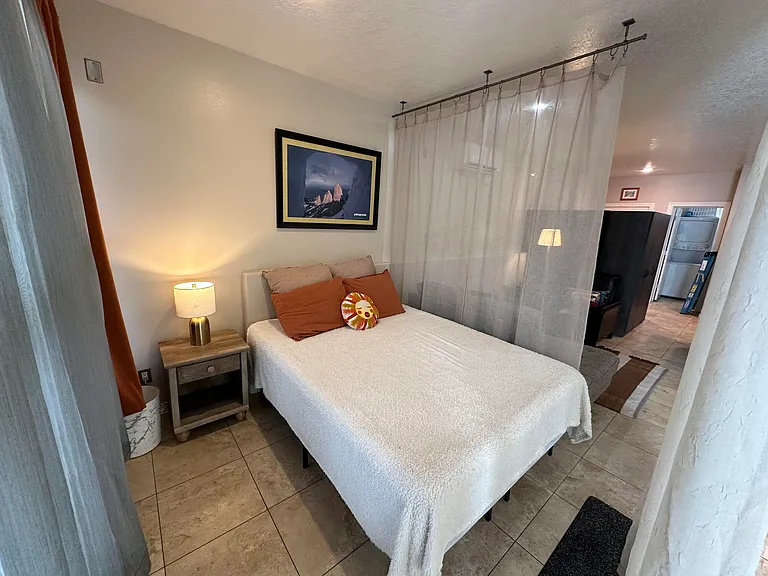 4320 Mesa Grande Pl SE #D — Photo 2