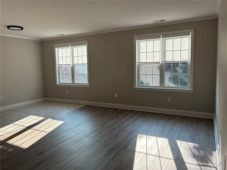 483 N Broadway St #3B — Photo 5