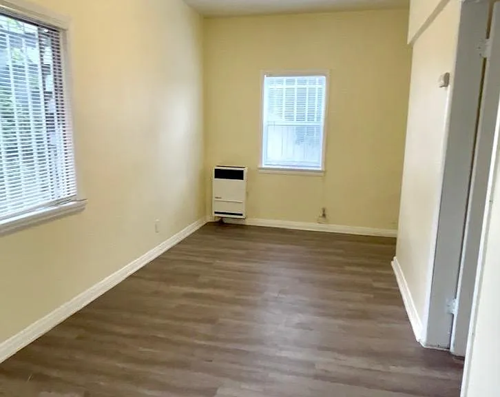 205 W Vernon Ave — Photo 4