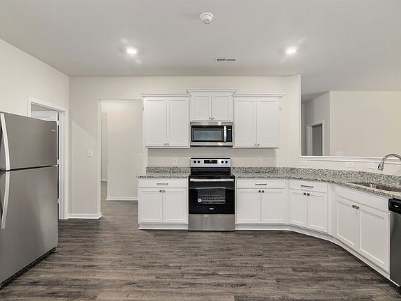 5th image of 6987 Rebecca Ln