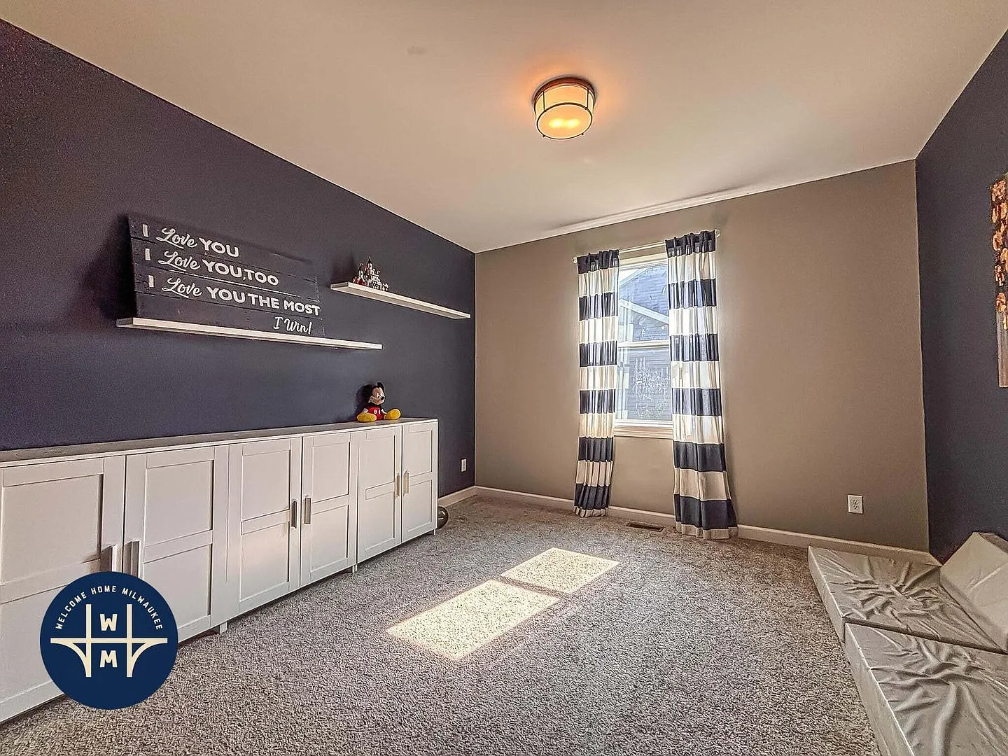 4 bed, 3.5 bath, 3815 sqft, $4,498 — Photo 3