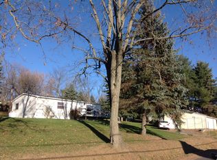 160 Lakeview Ave, Greenfield Township, PA 18407